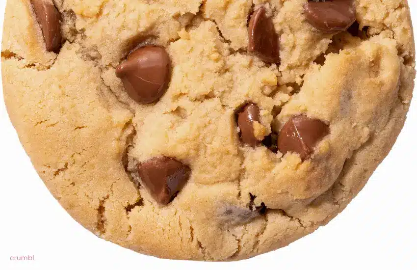 Crumbl milk chocolate chip cookie